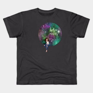 Believe in miracles girl cosmic dreams sticker Kids T-Shirt